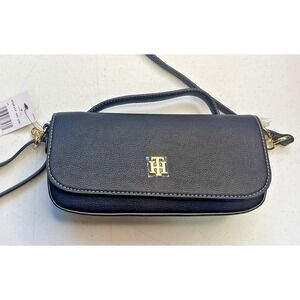 Tommy Hilfiger Brielle II Crossbody purse TH Logo Signature Bag Black  NWT